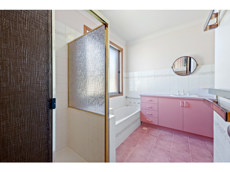 2 Brou Court, Dalmeny NSW 2546