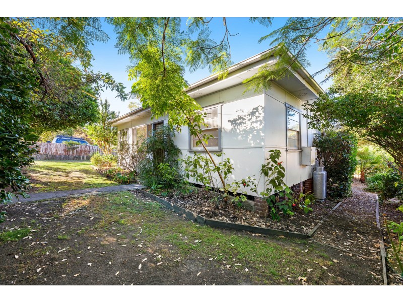 104 Princes Highway, Bodalla NSW 2545