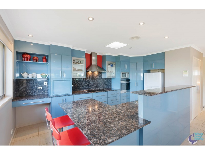 11 Warbler Crescent, North Narooma NSW 2546