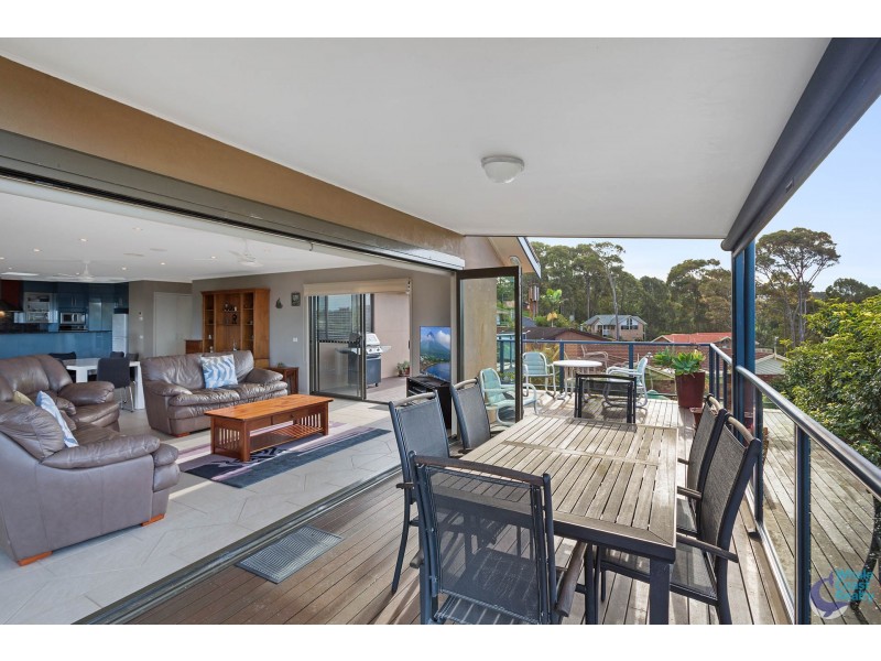 11 Warbler Crescent, North Narooma NSW 2546