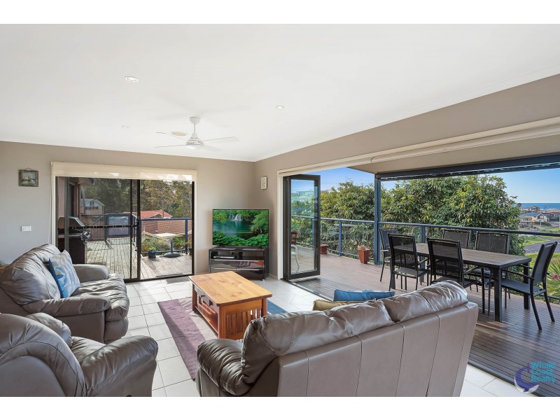 11 Warbler Crescent, North Narooma NSW 2546