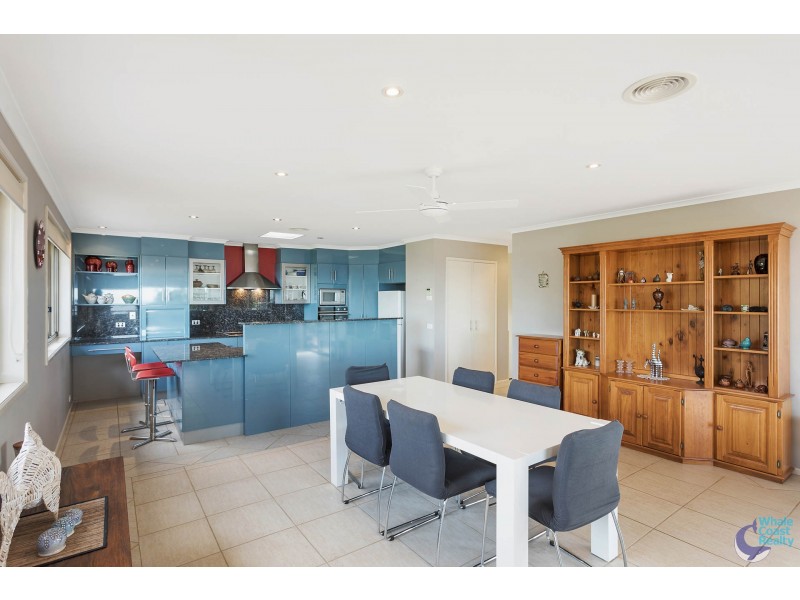 11 Warbler Crescent, North Narooma NSW 2546