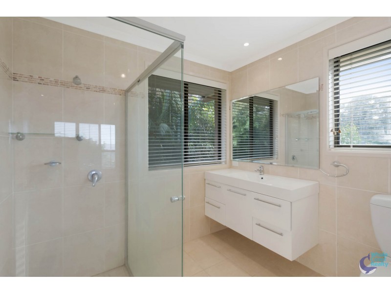 11 Warbler Crescent, North Narooma NSW 2546