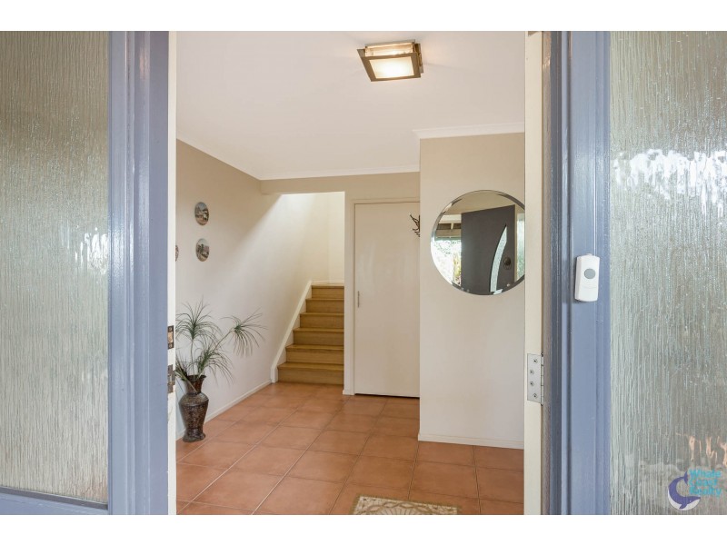 11 Warbler Crescent, North Narooma NSW 2546