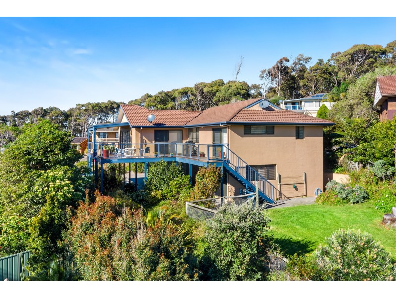 11 Warbler Crescent, North Narooma NSW 2546