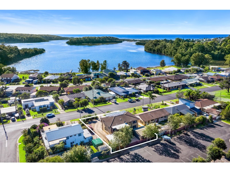 30 Binalong Street, Dalmeny NSW 2546