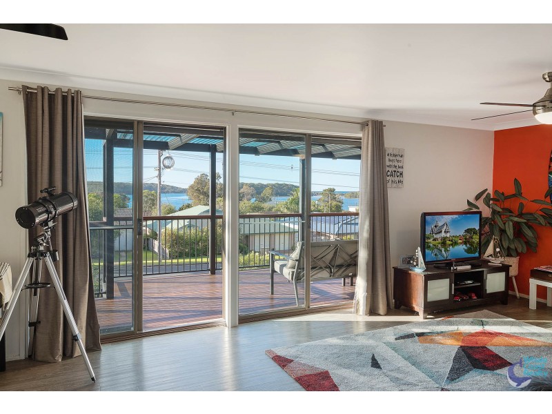 30 Binalong Street, Dalmeny NSW 2546