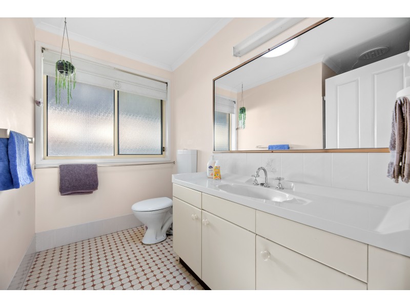 17A Goolara Avenue, Dalmeny NSW 2546