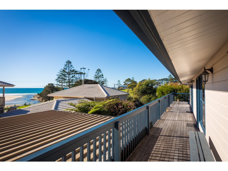 6 Haddrill Parade, Dalmeny NSW 2546