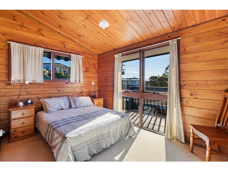 6 Haddrill Parade, Dalmeny NSW 2546