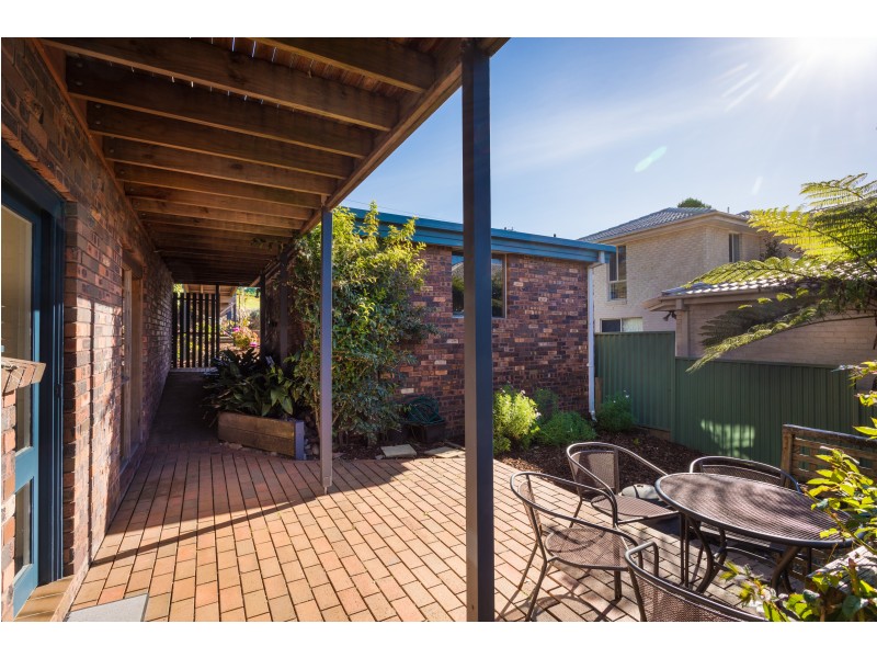 6 Haddrill Parade, Dalmeny NSW 2546
