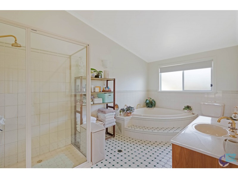 109 Dalmeny Drive, Kianga NSW 2546