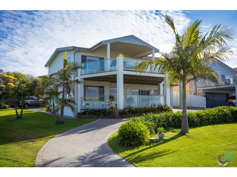 109 Dalmeny Drive, Kianga NSW 2546