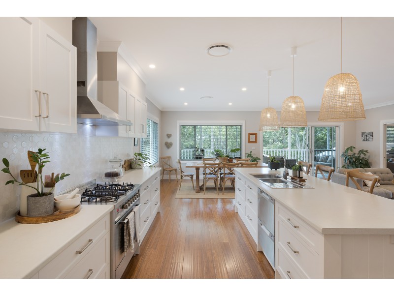 43 Dawn Parade, Kianga NSW 2546