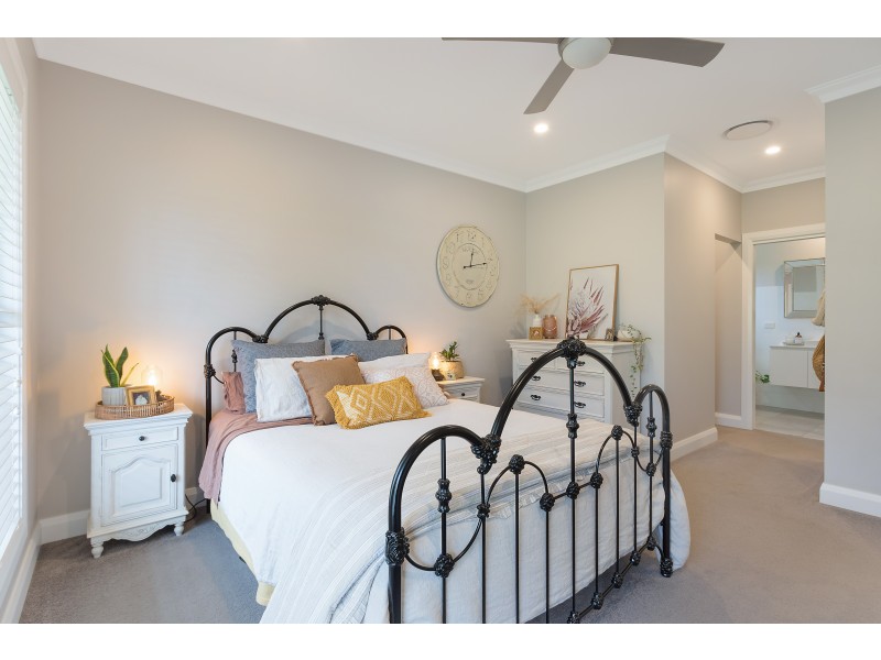 43 Dawn Parade, Kianga NSW 2546