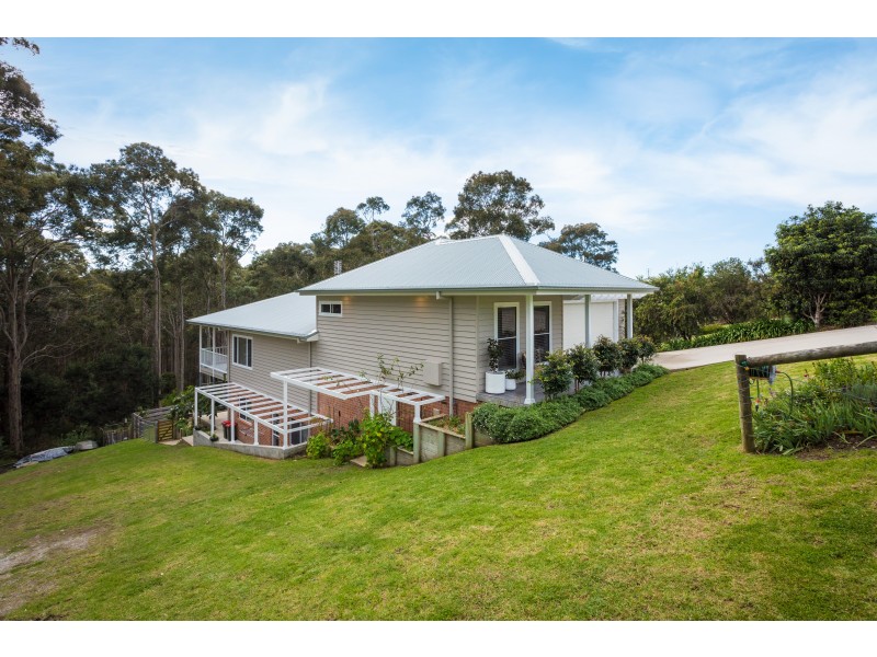 43 Dawn Parade, Kianga NSW 2546