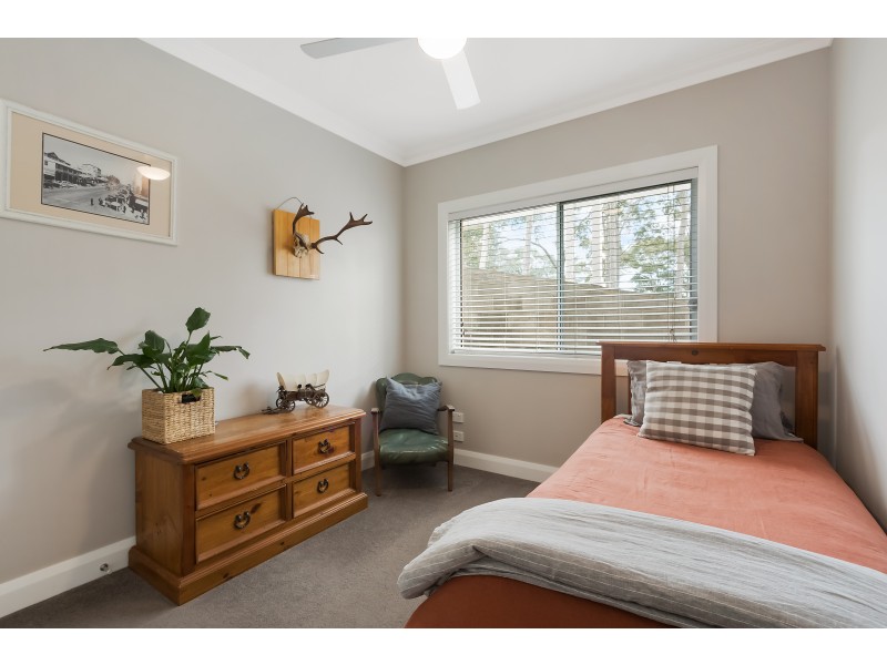 43 Dawn Parade, Kianga NSW 2546