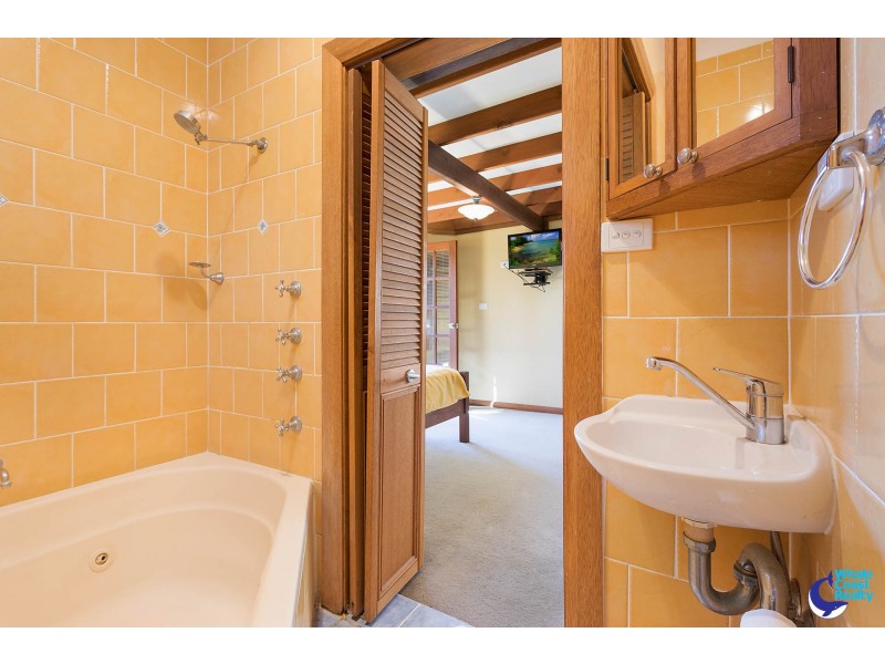 2/30 Long Point Street, Potato Point NSW 2545
