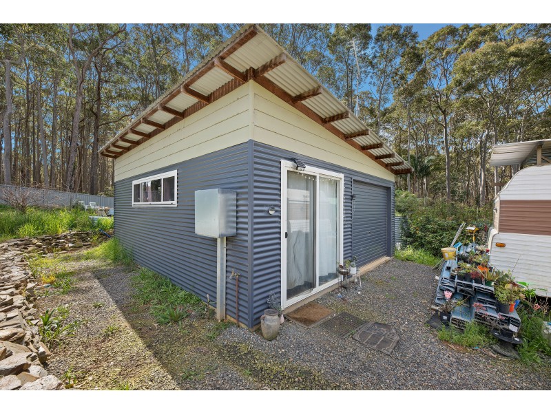 6 Martin Grove, Mystery Bay NSW 2546