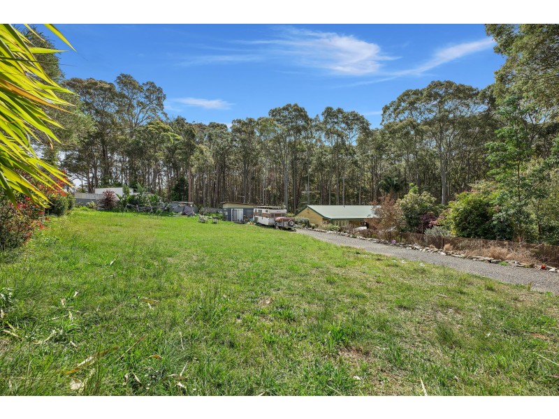 6 Martin Grove, Mystery Bay NSW 2546