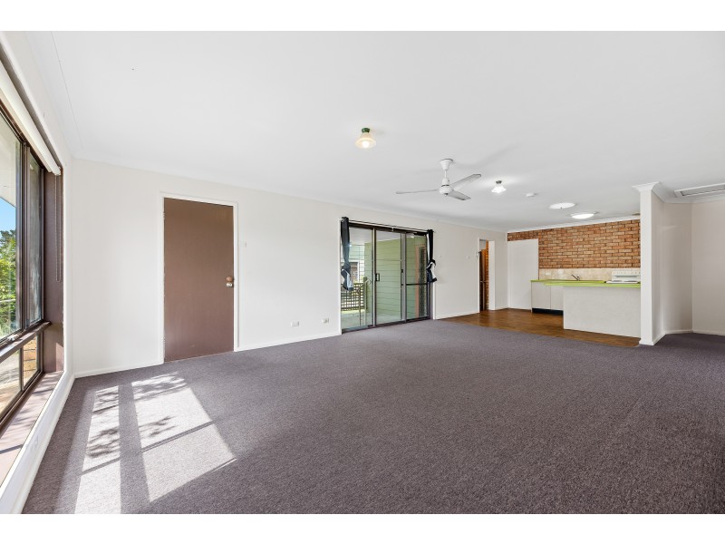 53 Tatiara Street, Dalmeny NSW 2546