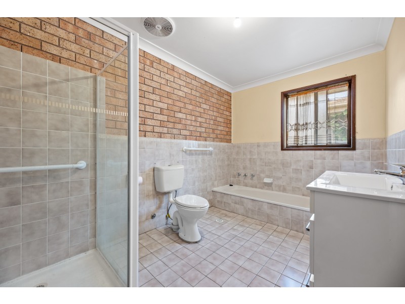 53 Tatiara Street, Dalmeny NSW 2546