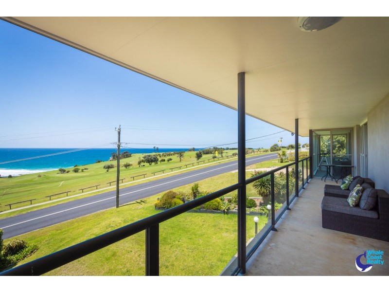 8 Bluewater Drive, Narooma NSW 2546