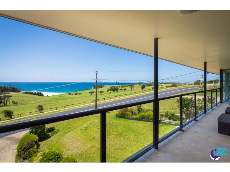 8 Bluewater Drive, Narooma NSW 2546