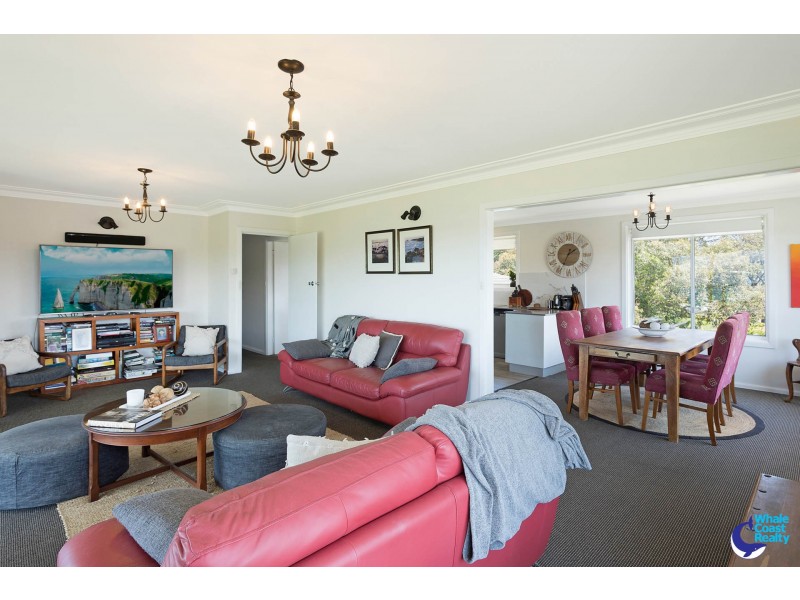 8 Bluewater Drive, Narooma NSW 2546