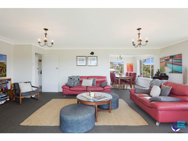 8 Bluewater Drive, Narooma NSW 2546