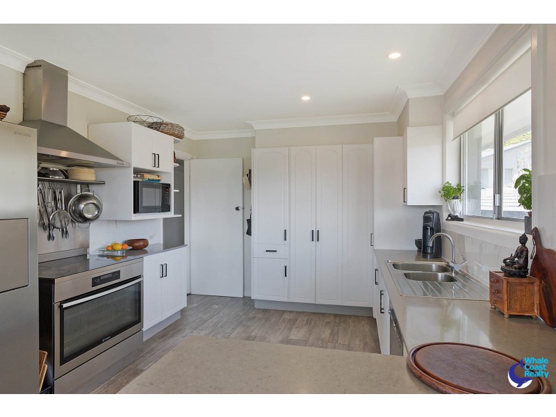 8 Bluewater Drive, Narooma NSW 2546