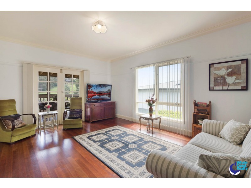 3 John Place, North Narooma NSW 2546