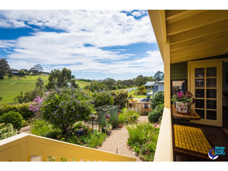 3 John Place, North Narooma NSW 2546