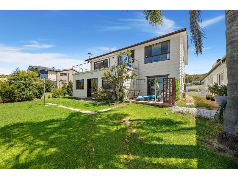 35 Myuna Street, Dalmeny NSW 2546