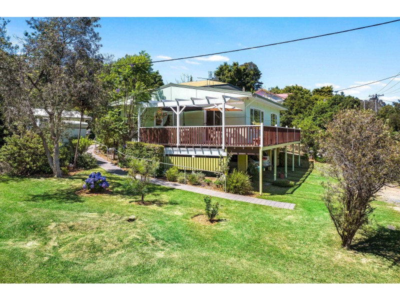 35 Riverside Drive, Narooma NSW 2546