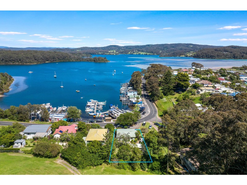 35 Riverside Drive, Narooma NSW 2546