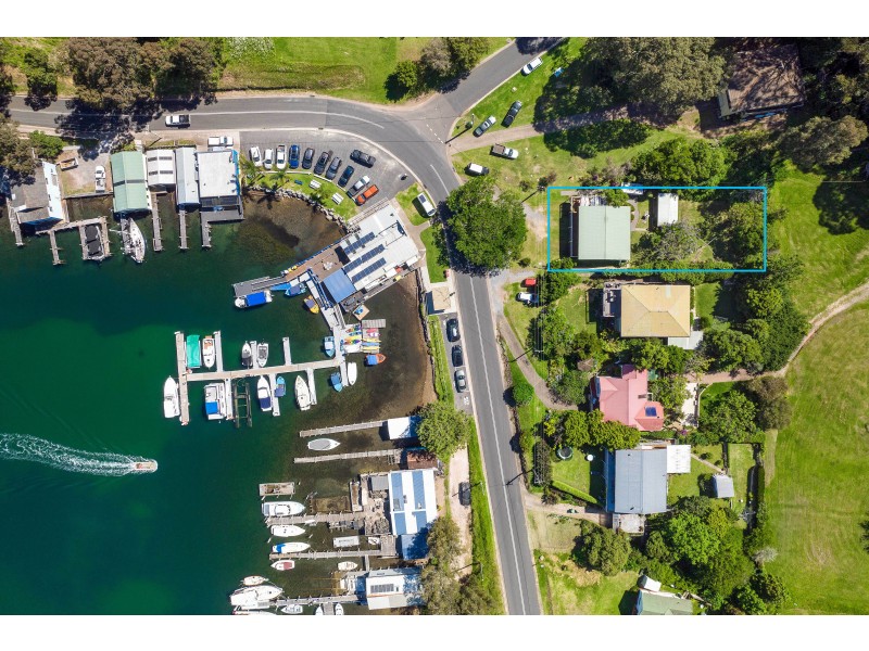 35 Riverside Drive, Narooma NSW 2546