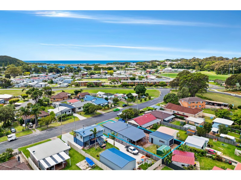 11 Hyland Avenue, Narooma NSW 2546