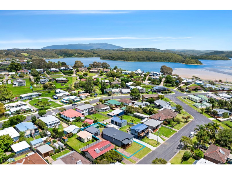 11 Hyland Avenue, Narooma NSW 2546