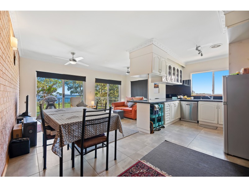 8/12 Ballingalla Street, Narooma NSW 2546