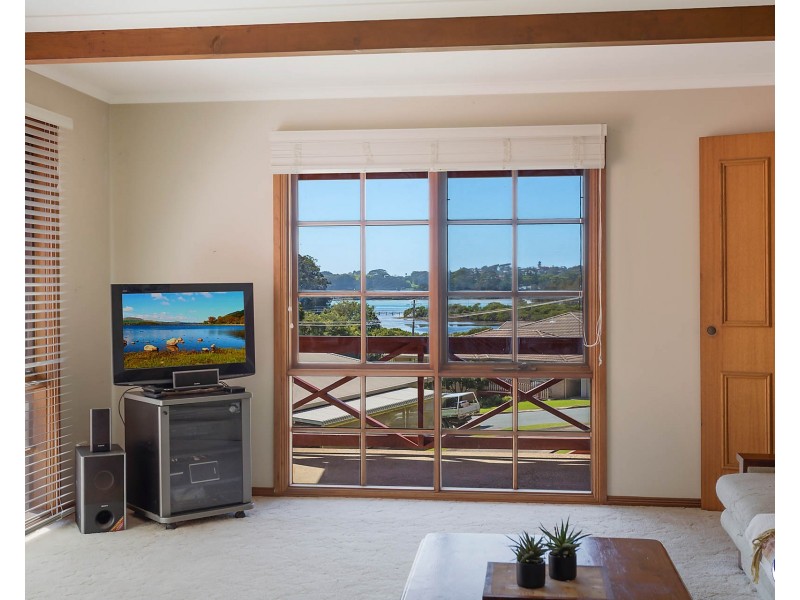 3 Inlet Place, North Narooma NSW 2546