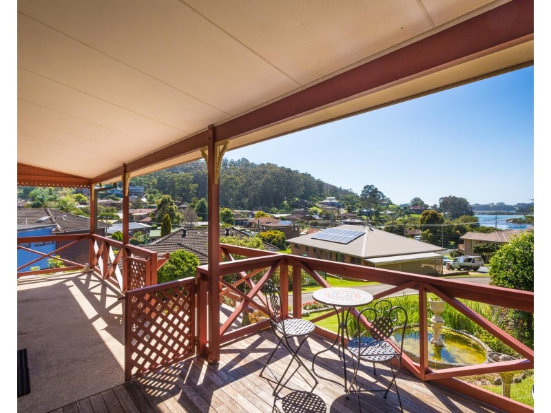 3 Inlet Place, North Narooma NSW 2546