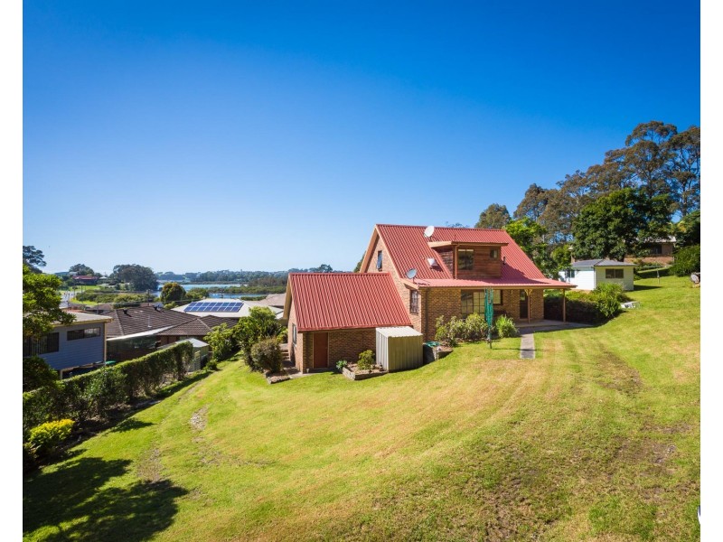 3 Inlet Place, North Narooma NSW 2546