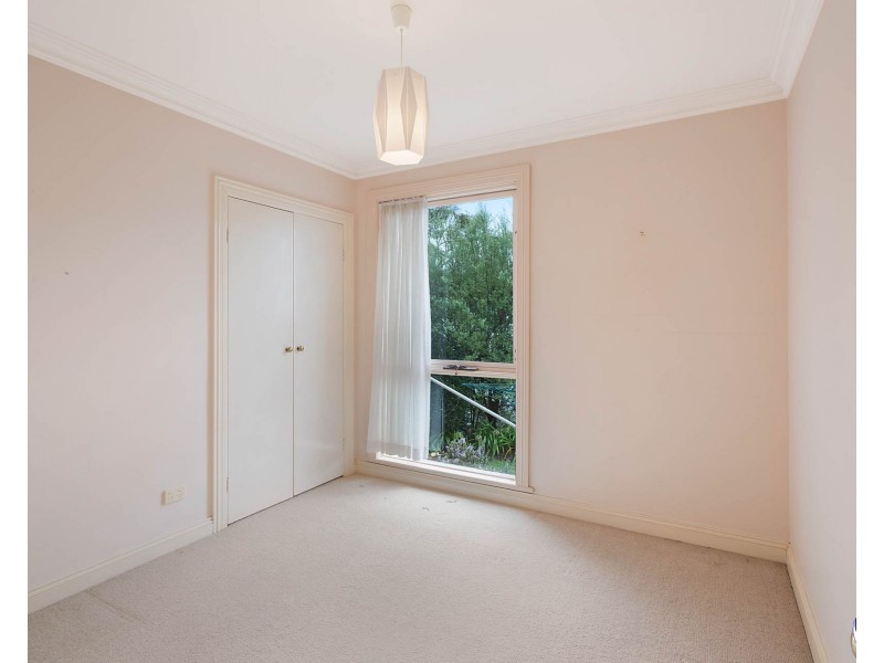 31 Warbler Crescent, North Narooma NSW 2546