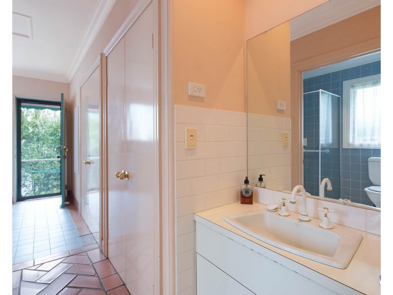 31 Warbler Crescent, North Narooma NSW 2546