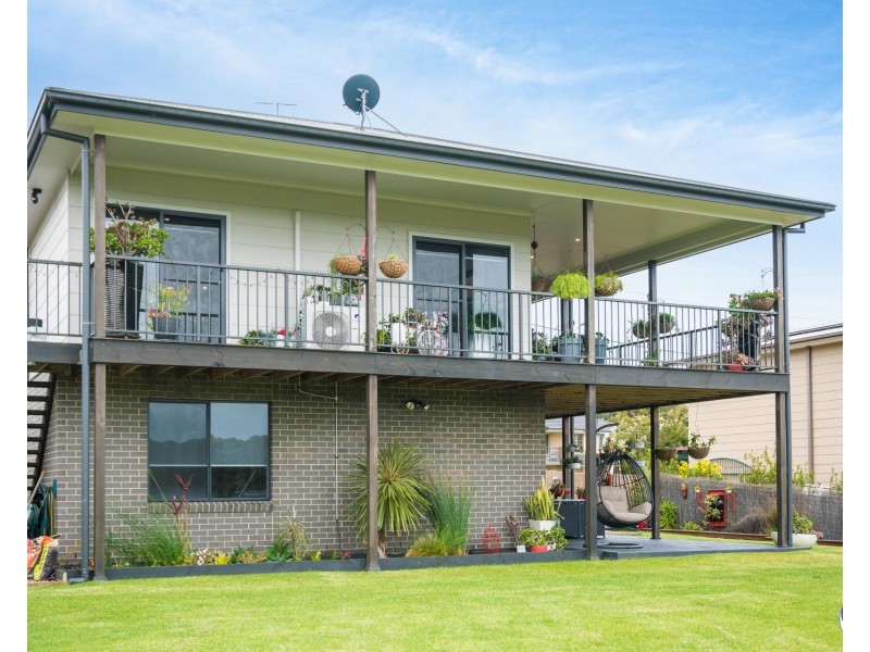 85 Noble Parade, Dalmeny NSW 2546