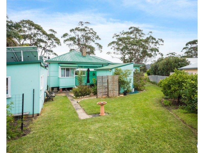 9 Field Street, Narooma NSW 2546