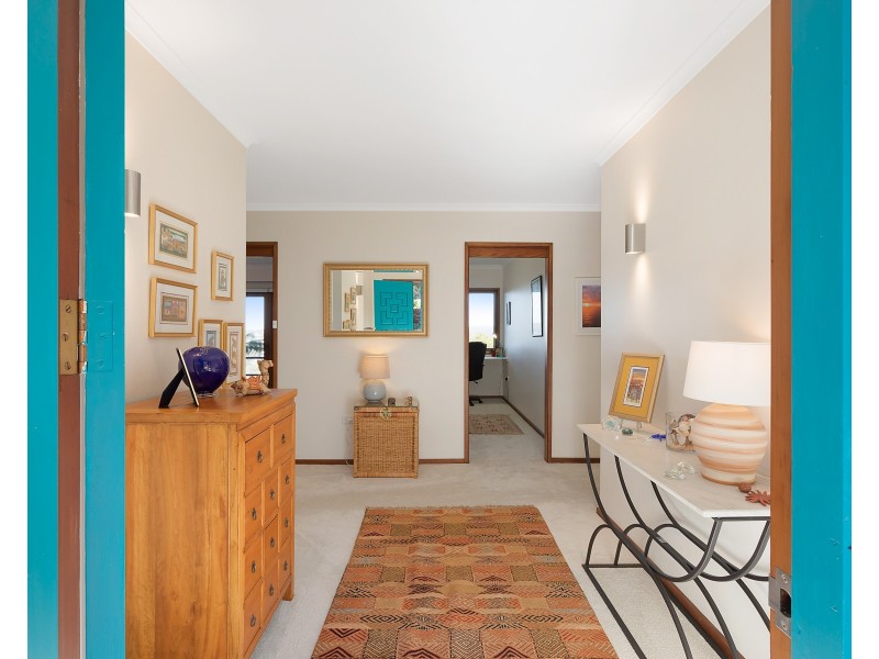 25 Hillcrest Avenue, North Narooma NSW 2546