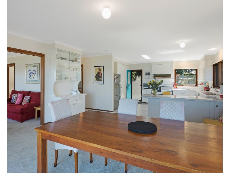 25 Hillcrest Avenue, North Narooma NSW 2546