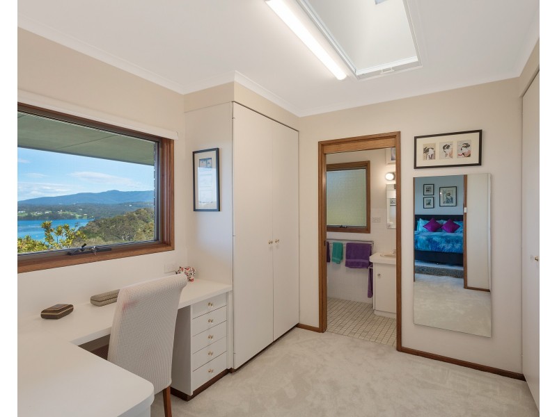 25 Hillcrest Avenue, North Narooma NSW 2546